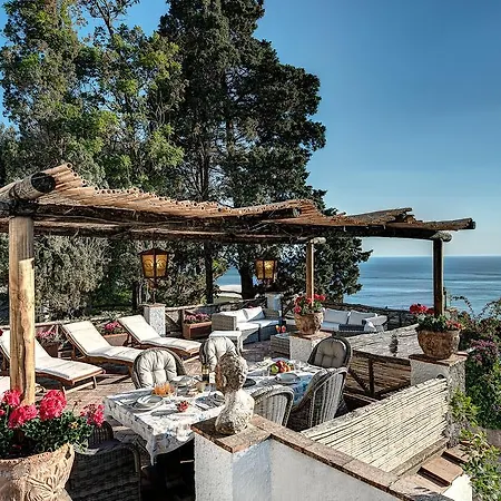 Villa Goldfinger